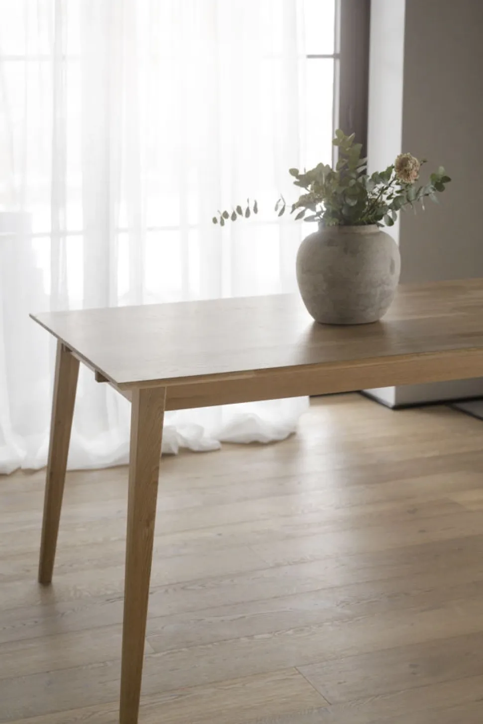Matbord 'Filippa' 140x90cm - Ek
