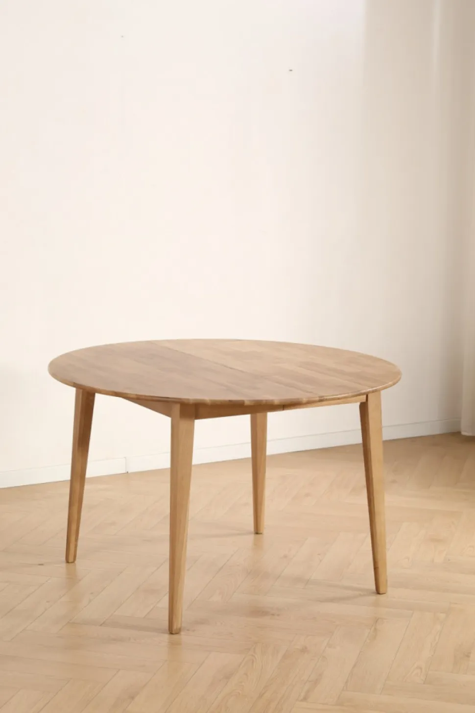 Matbord 'Saba' Ovalt/Runt 120-165x120 cm - Ek