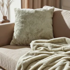 Pläd 'Aranga Super Soft Throw' 130x170cm - Ljusgrön