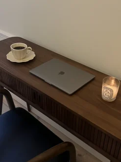 Skrivbord 'Barbier' - Valnöt
